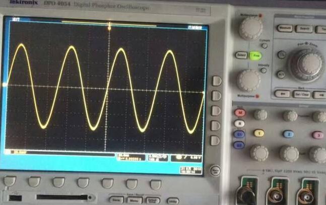 泰克DPO4034示波器自检不过故障维修